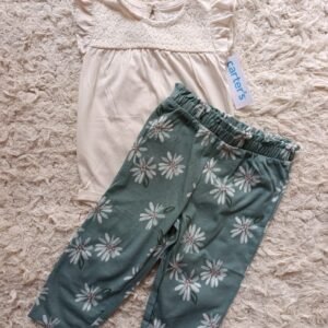 Conjunto Flores Blancas - talle 24 Meses