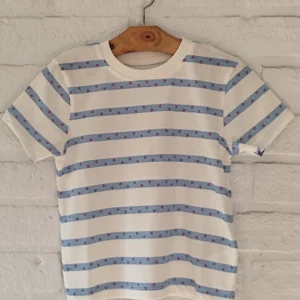 Remera corazones - Talle 18/24 meses